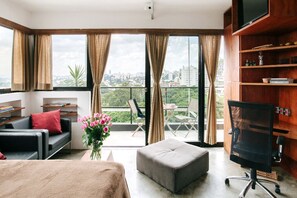 1 quarto, escrivaninha, Wi-Fi, roupa de cama