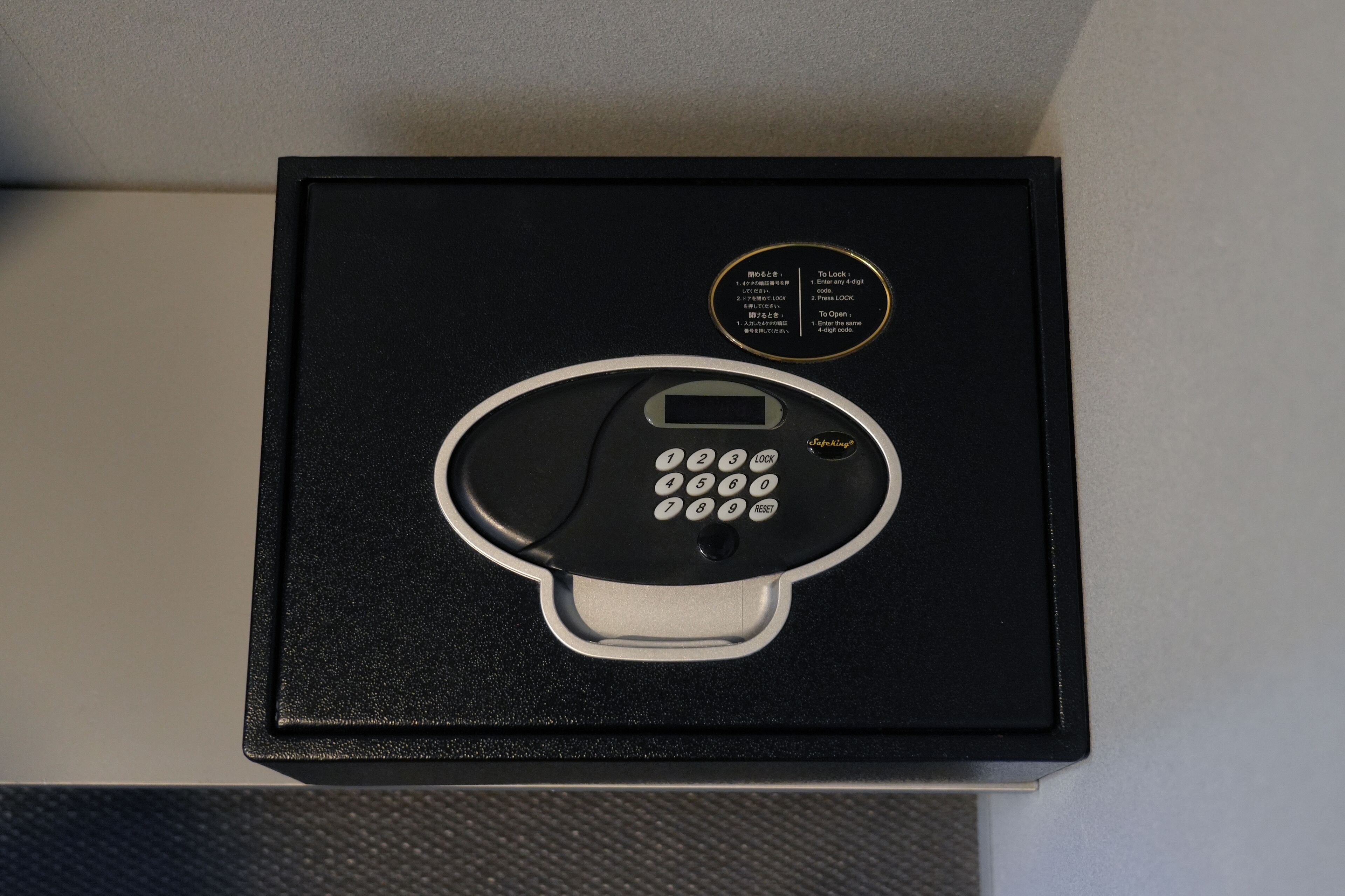 1 bedroom, in-room safe, desk, blackout curtains