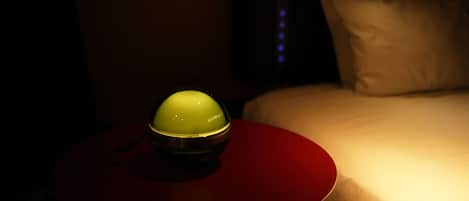 Single 13.8 square meter(120x195) | In-room safe, desk, blackout curtains, iron/ironing board