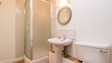 Cottage | Bathroom