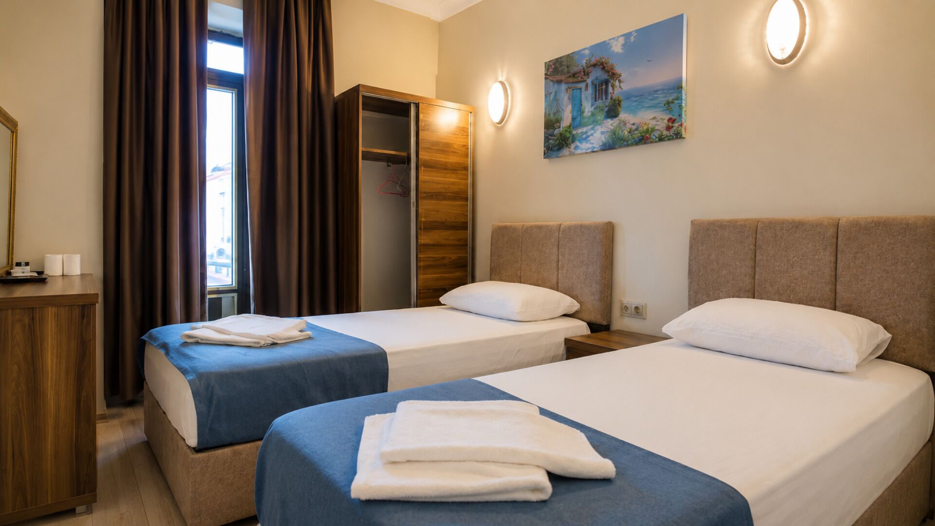 Standard Double Room, Balcony, Partial Sea View | Free WiFi, bed sheets