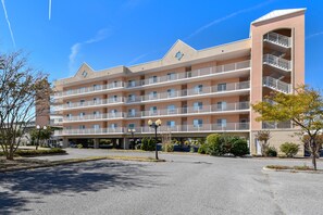 Unclassified image, 4 of 38, button - XPLORIE ACTIVITIES & LINENS INCLUDED*!  Close to shopping, restaurants, community center, park & more! (Ocean City)