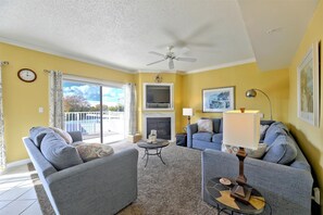 TV - XPLORIE ACTIVITIES & LINENS INCLUDED*!  Close to shopping, restaurants, community center, park & more! (Ocean City)