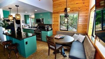 Coffee/tea maker, fridge, microwave, oven