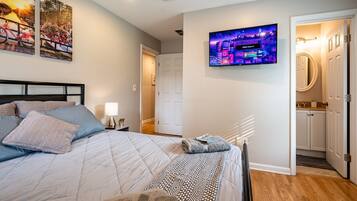 4 Schlafzimmer, Schreibtisch, Reisekinderbett, kostenloses WLAN