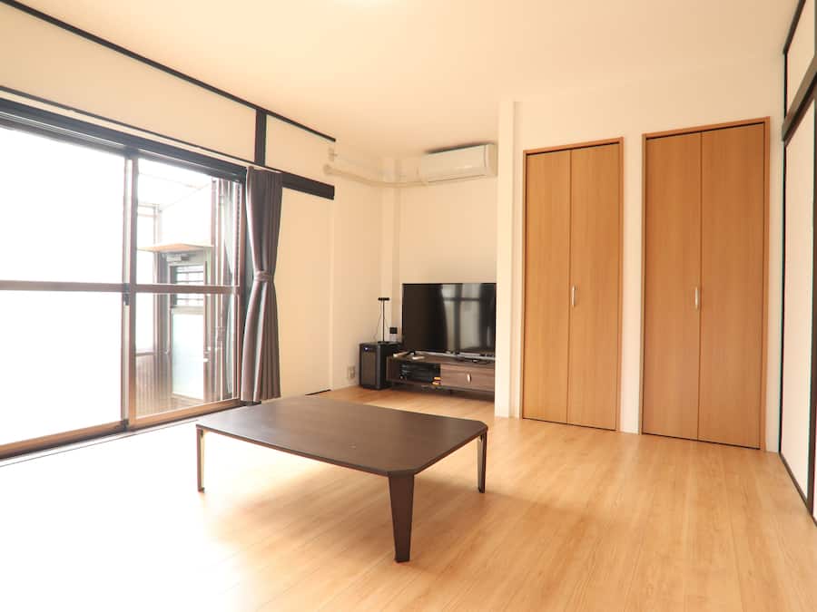 Ferienhaus, 3 Schlafzimmer, Nichtraucher | Wohnbereich | 42-Zoll-Flachbildfernseher mit Kabelempfang, Fernseher