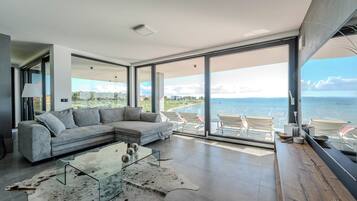 TV connectée, cheminée