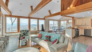 Chalet, 4 Bedrooms | Living room | Smart TV, fireplace, streaming services