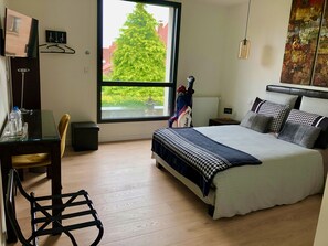Business Room | Premium bedding, individually decorated, individually furnished, desk - Hôtelya - Lille - Villeneuve d'Ascq (Villeneuve-d'Ascq)