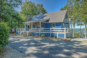 House, 3 Bedrooms | Exterior