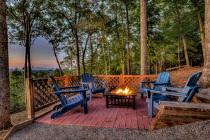 House, 3 Bedrooms | Balcony - Blue Cabin in the Sky by Escape to Blue Ridge (Blue Ridge)
