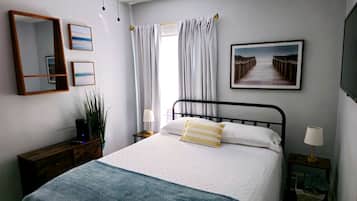 2 bedrooms, desk, iron/ironing board, free WiFi