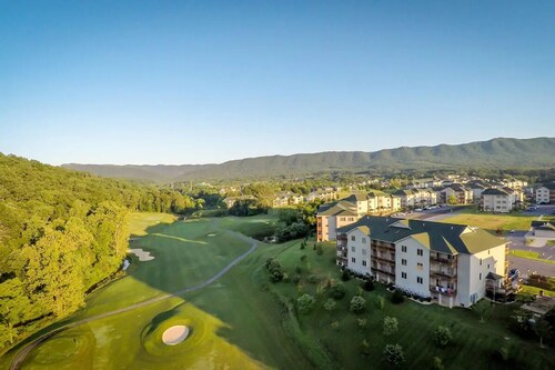 Deluxe 2 Bedrooms 2baths Apartment in Massanutten Resort