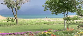 Perfect Home With Private Beach by Iznik Lake