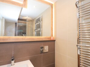 Cottage | Interior - Rydal Suite (Ambleside)