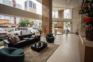 Apartamento | Saguão