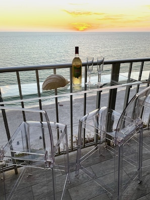 Property grounds - Gorgeous Beachfront Condo! (Panama City Beach)