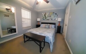 1 habitación, tabla de planchar con plancha, wifi gratis y ropa de cama 