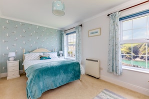 Cottage | Individually decorated, individually furnished, free WiFi