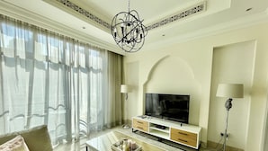 Deluxe Single Room (1 Bedroom) | Living area - Luxurious Stay in Dubai Downtown (Dubai)