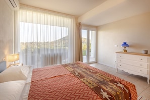 2 Schlafzimmer, Zimmersafe, Bügeleisen/Bügelbrett, Reisekinderbett