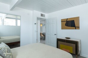 1 bedroom, iron/ironing board, free WiFi, bed sheets - The Oliver at Ocotillo Lodge (Palm Springs)