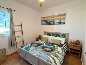 3 Schlafzimmer, Zimmersafe, Schreibtisch, Bügeleisen/Bügelbrett