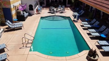 Outdoor pool, pool loungers