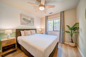 4 bedrooms, desk, free WiFi, bed sheets