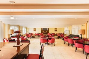 Dining - Oasis Hotel (Perama Corfu)