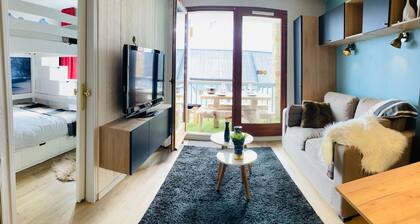 Apart from Mongie. Fully renovated. foot of the slopes 1 bedroom. Heated swimming pool.