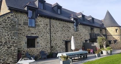Magnificent farmhouse near Saint Malo
