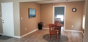 Dining - Waterbuggs Place Double Cottage A & L (Linwood)