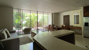 Ảnh chưa phân loại, 3 trong số 27 ảnh, nút