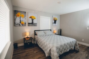 2 bedrooms, iron/ironing board, free WiFi, bed sheets - Fully remodeled House | FREE parking | Fast Internet (San Jose)