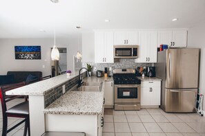 Fridge, microwave, oven, stovetop - Fully remodeled House | FREE parking | Fast Internet (San Jose)