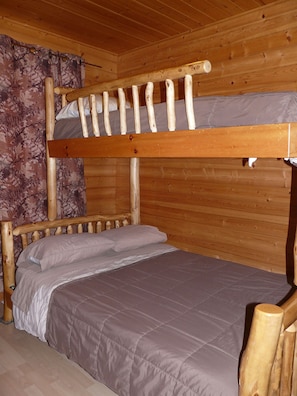 4 habitaciones, wifi gratis y ropa de cama 