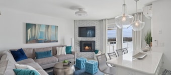 Unobstructed Ocean Views ! A Beautiful Montauk Getaway