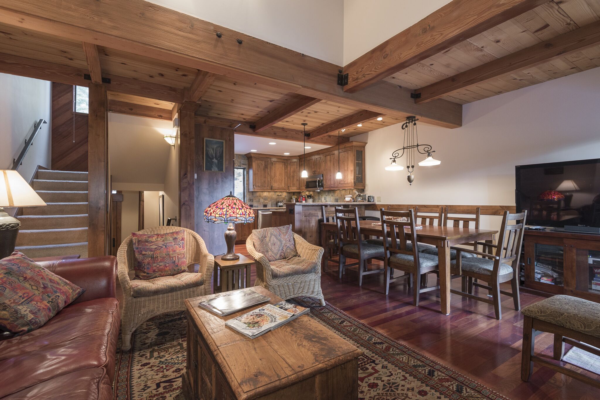 Beautifully updated 3 bedroom townhome in The Northshore complex