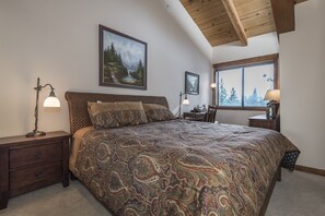 Room - Beautifully updated 3 bedroom townhome in The Northshore complex (Tahoe City)