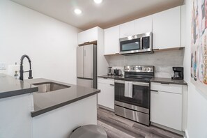 Fridge, microwave, oven, dishwasher