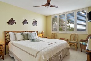 1 bedroom, WiFi, wheelchair access - Hale Kona Kai 212 - Absolute Oceanfront condo with large wraparound lanai (Kailua Kona)