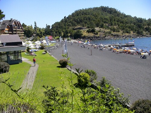 Excelente Departamento equipado, seguro, ubicado dentro recinto Gran Hotel Pucon