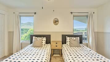 7 bedrooms, desk, travel crib, free WiFi