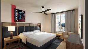 Iron/ironing board, free WiFi, bed sheets