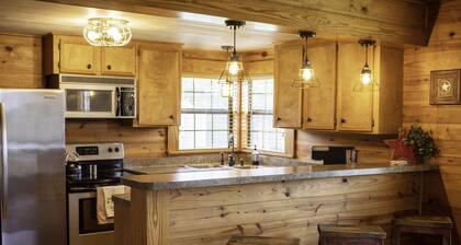Charming Country Cabin in Quaint Texas Town
