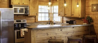 Charming Country Cabin in Quaint Texas Town