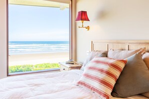 4 bedrooms, desk, iron/ironing board, travel crib