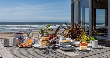 The Arch Cape Oceanside Escape: Exclusive Luxury Beach House Breathtaking Views