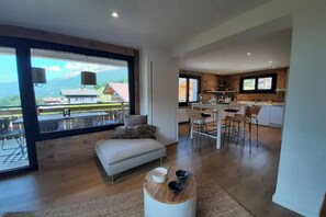 Smart TV, table football, music library